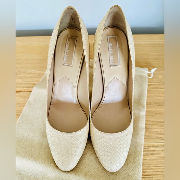 Vintage Michael Kors nude python heels - Picture 2 of 13